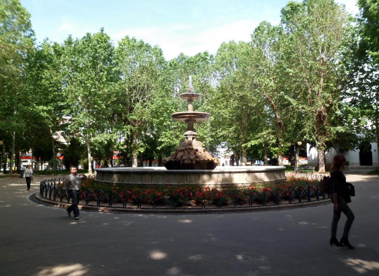 Estudio Jardines De Colon Córdoba Eksteriør billede